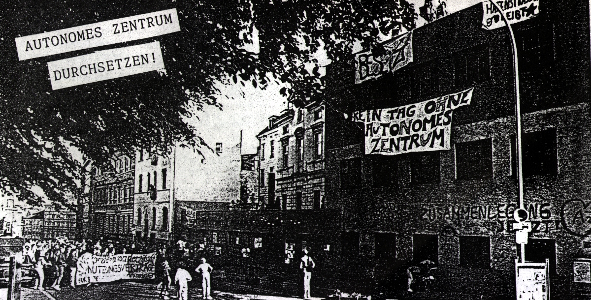 AZ in der besetzten ehemaligen Bürstenfabrik Muno an der Hochstraße 12 (1989) AZ in der besetzten ehemaligen Bürstenfabrik Muno an der Hochstraße 12 (1989)